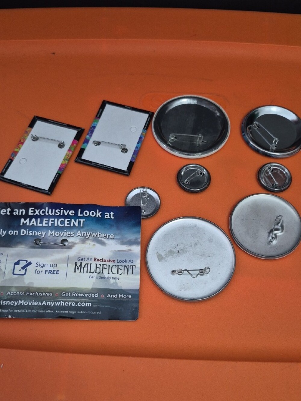 Buttons - Picture 2 of 2